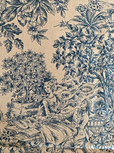 Load image into Gallery viewer, Toile de Jouy pure cotton 6/8 pax dinner pack to include 1 rectangular tablecloth + 6 matching napkins - Ready to ship